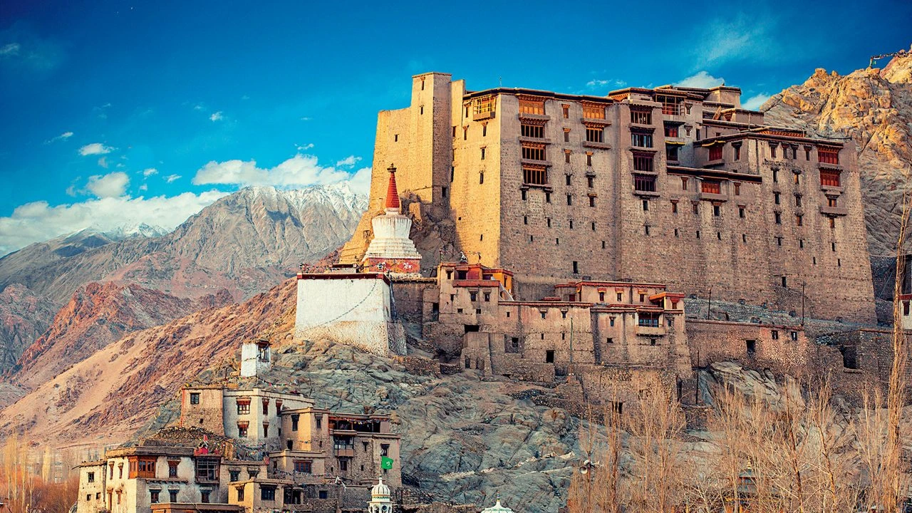 Leh Palace Tour Package Ladakh - Travel Nerve Kashmir